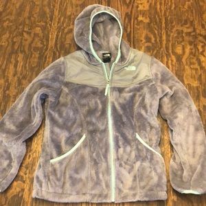 Light grey youth girls North Face fleece